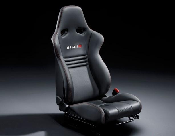 nismo-club-sports-package-recaro-seats