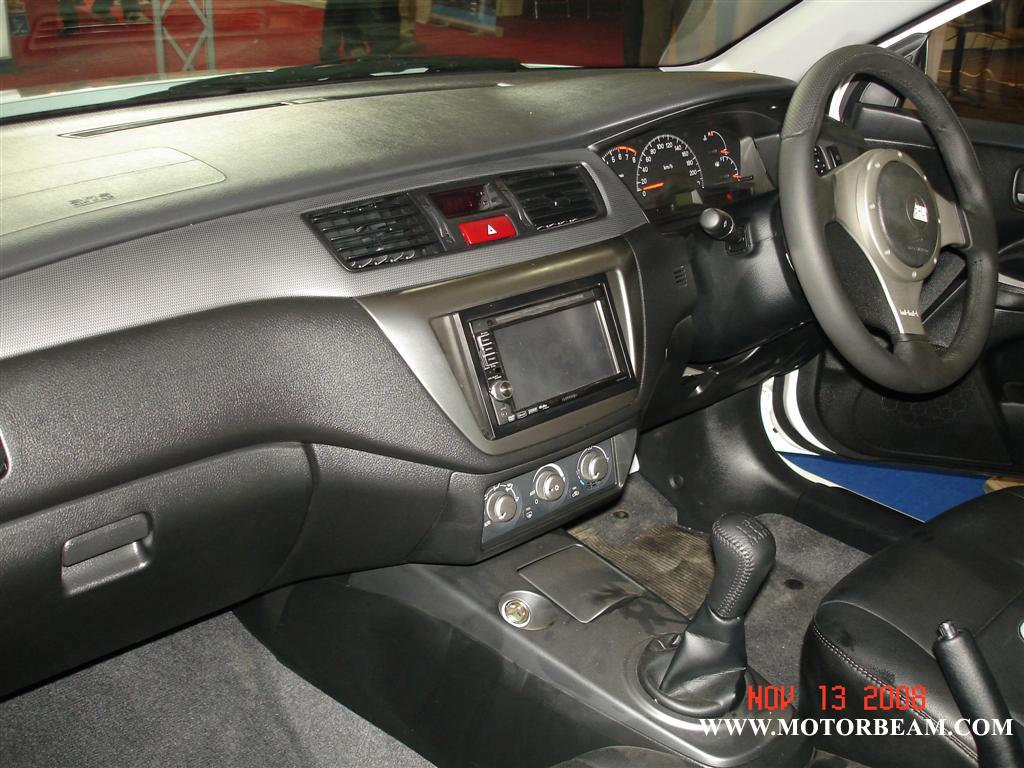 mitsubishi_cedia_interior