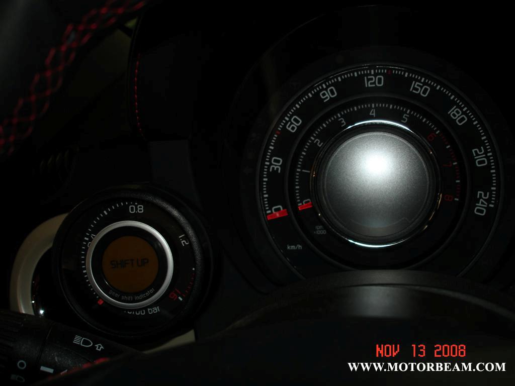 fiat_500_abarth_instrument_cluster