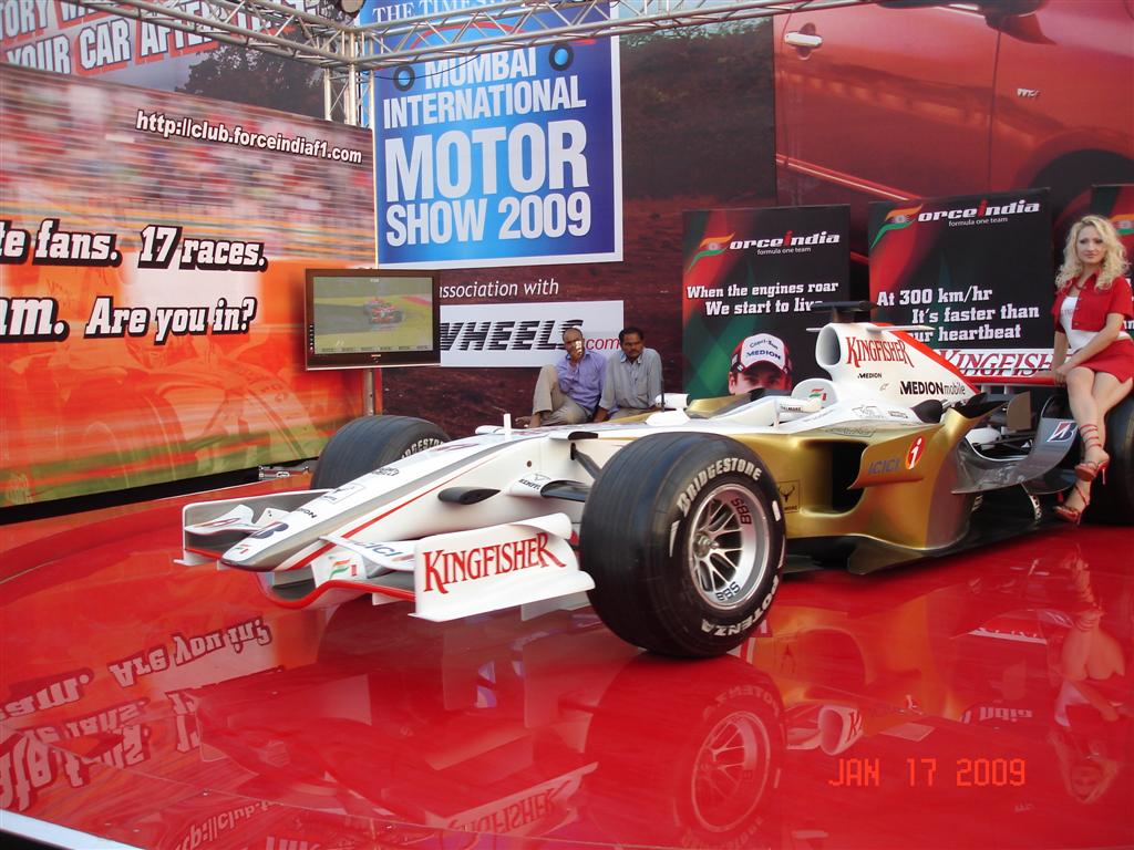 force_india_babe force_india_babe