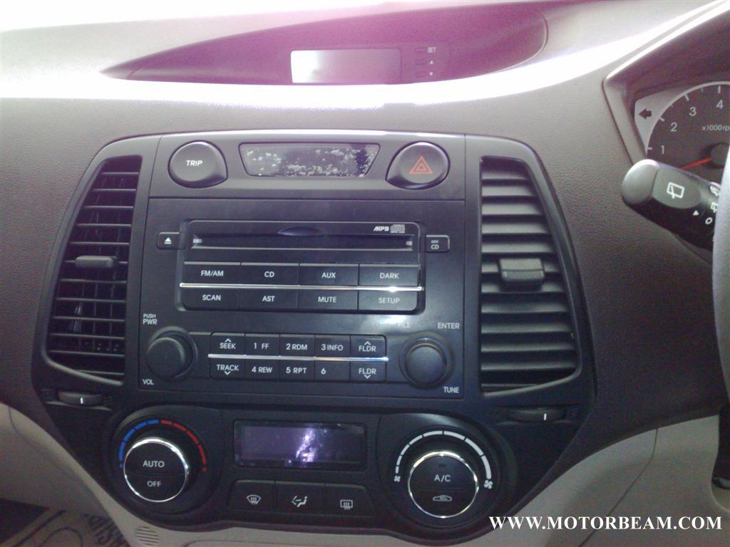 hyundai_i20_music_system hyundai_i20_music_system