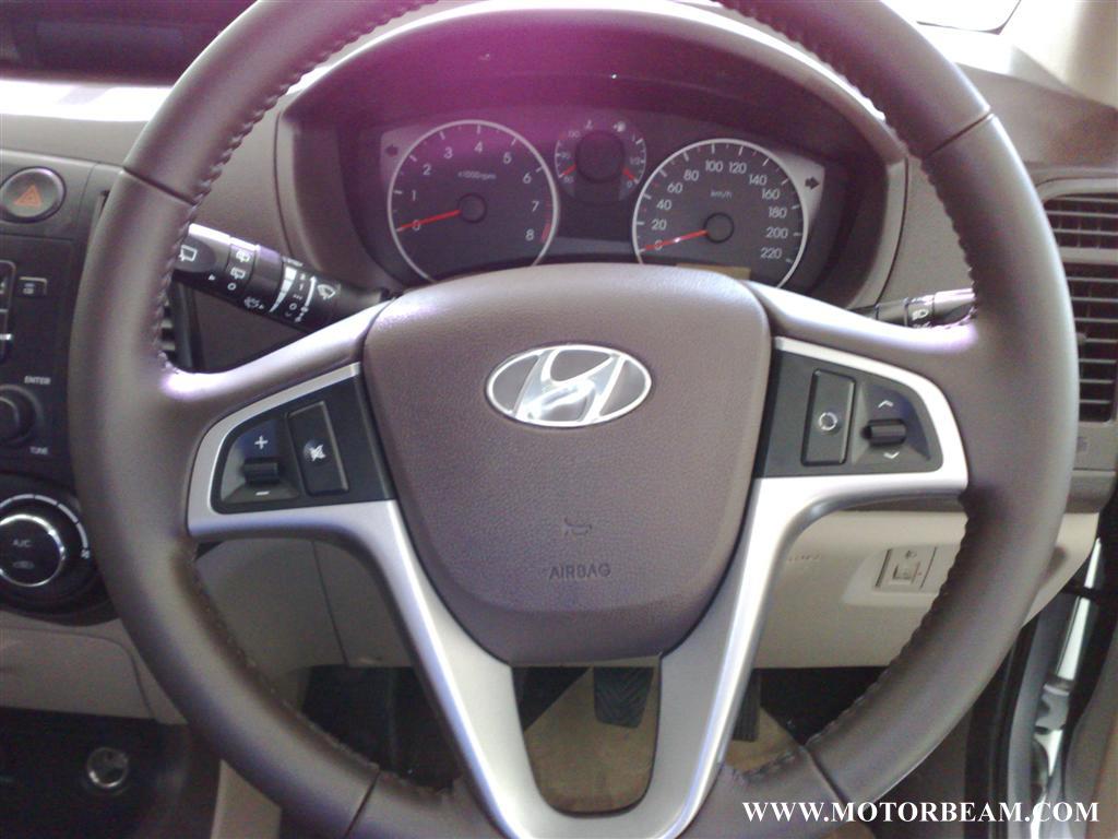 hyundai_i20_steering_wheel hyundai_i20_steering_wheel
