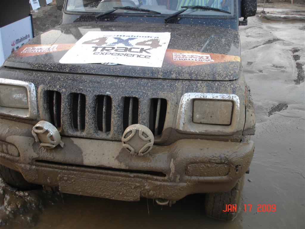 mahindra_bolero_dirt mahindra_bolero_dirt