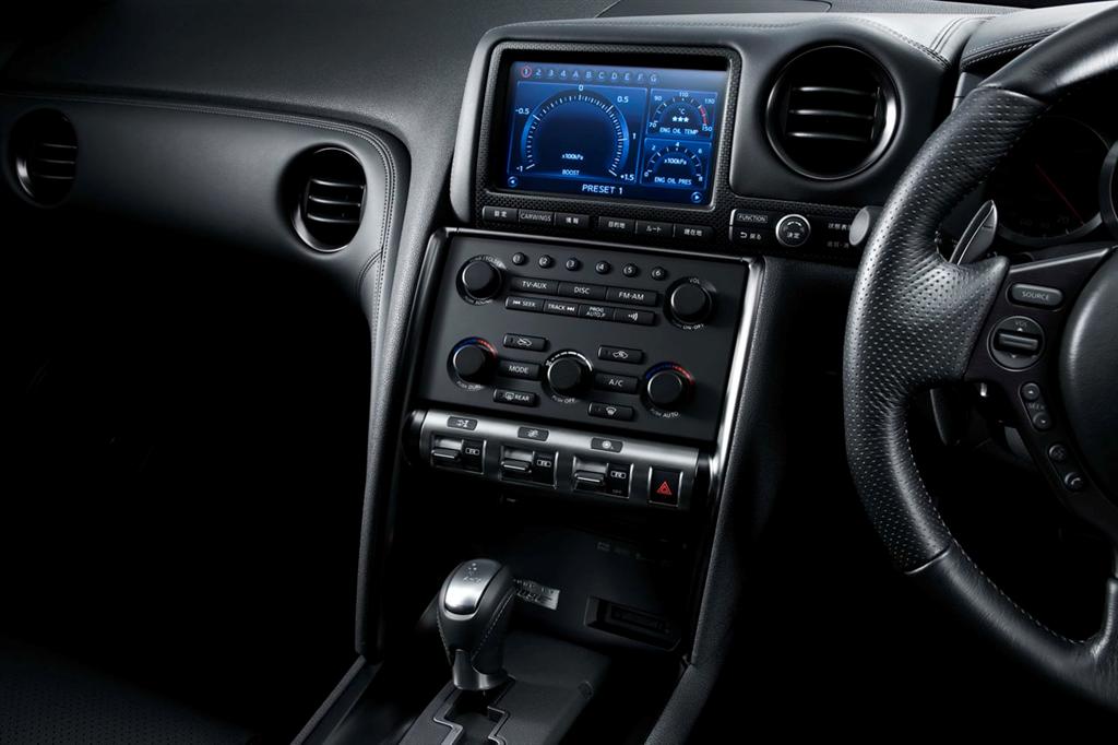 nissan_gt-r_specv_center_console nissan_gt-r_specv_center_console