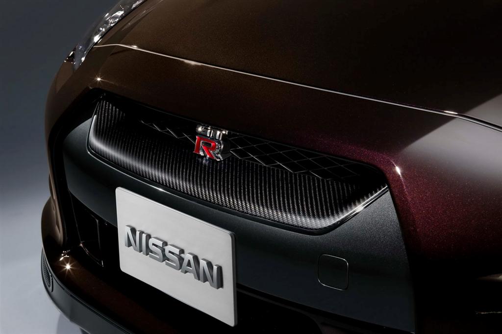 nissan_gt-r_specv_grille nissan_gt-r_specv_grille
