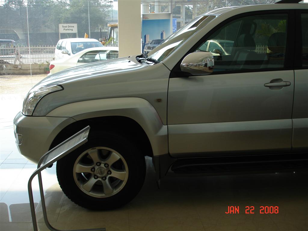 toyota_prado_side toyota_prado_side