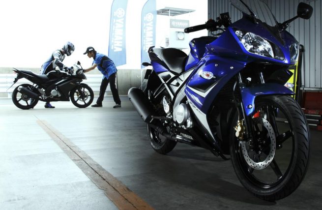 Yamaha R15