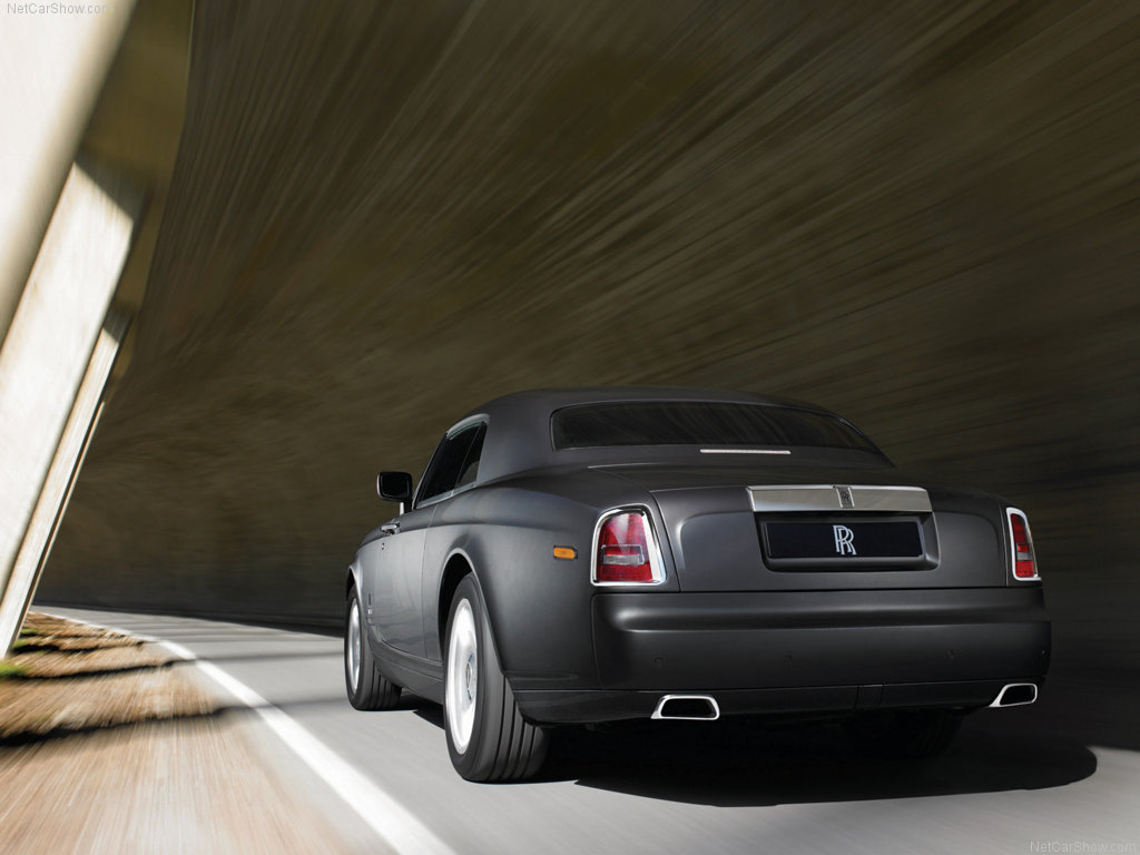 rolls-royce_phantom_coupe_rear rolls-royce_phantom_coupe_rear