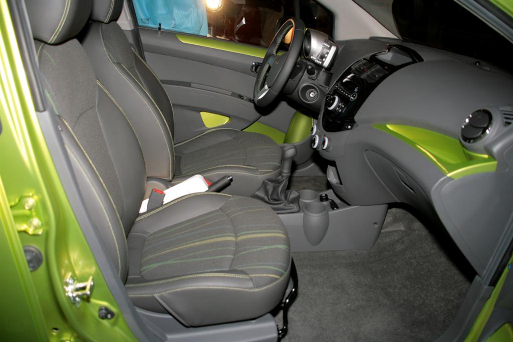 2010_chevrolet_beat_front_seats 2010_chevrolet_beat_front_seats