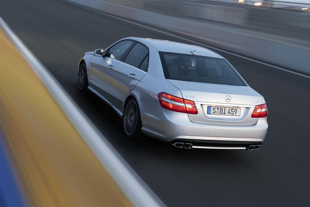 2010-mercedes-e63-amg-rear 2010-mercedes-e63-amg-rear