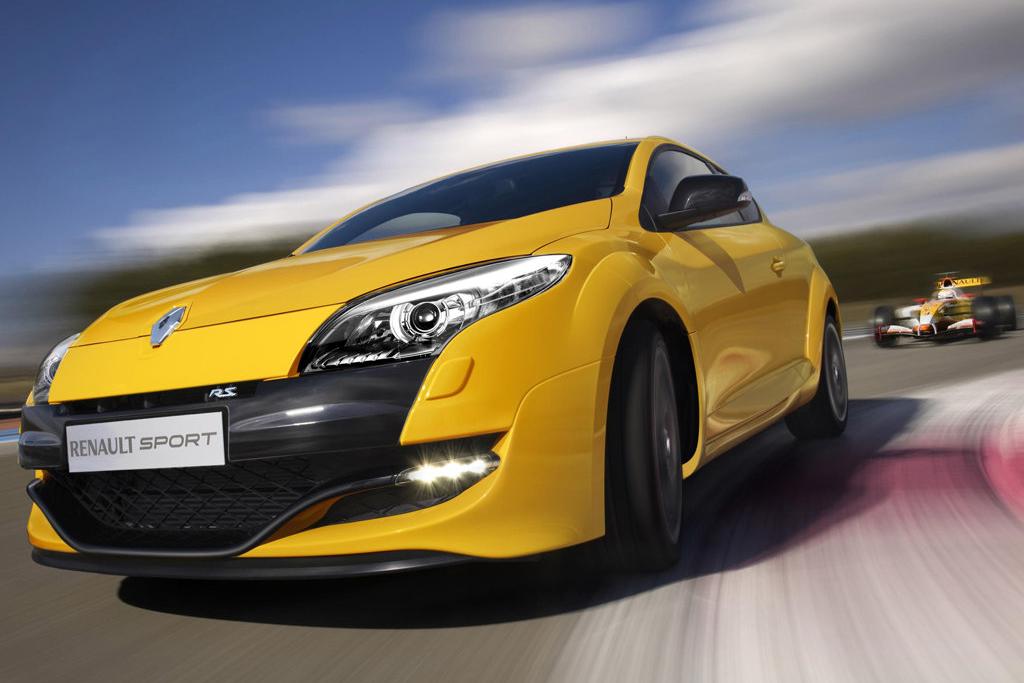 2010_renault_megane_india 2010_renault_megane_india
