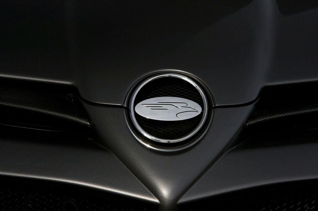 fab_design_slr_mclaren_badge fab_design_slr_mclaren_badge