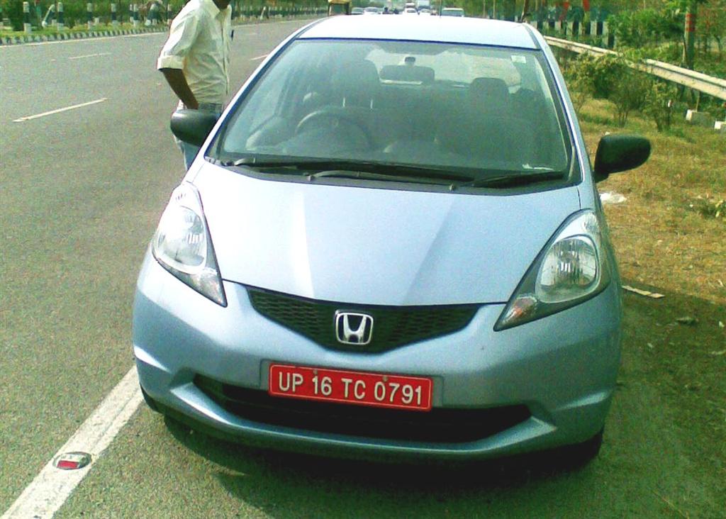 honda_jazz_india_front honda_jazz_india_front