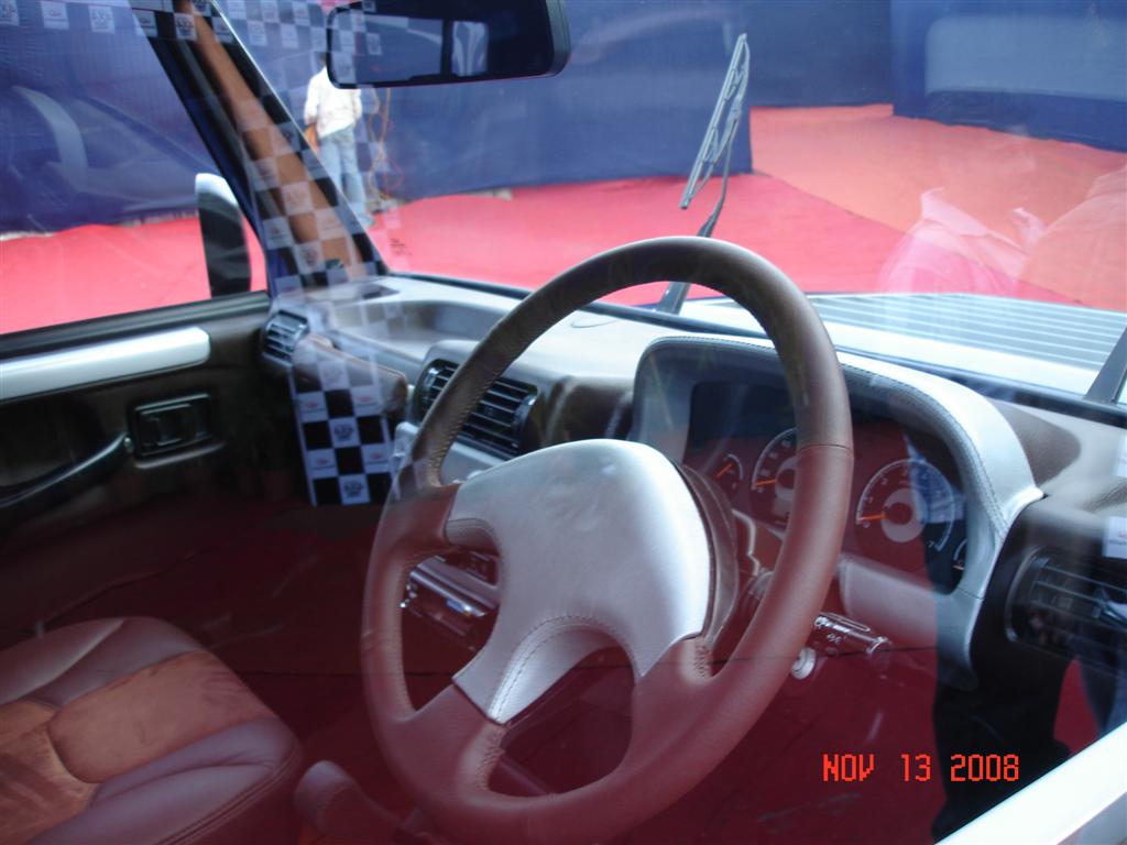 mahindra_bolero_stinger_interior mahindra_bolero_stinger_interior