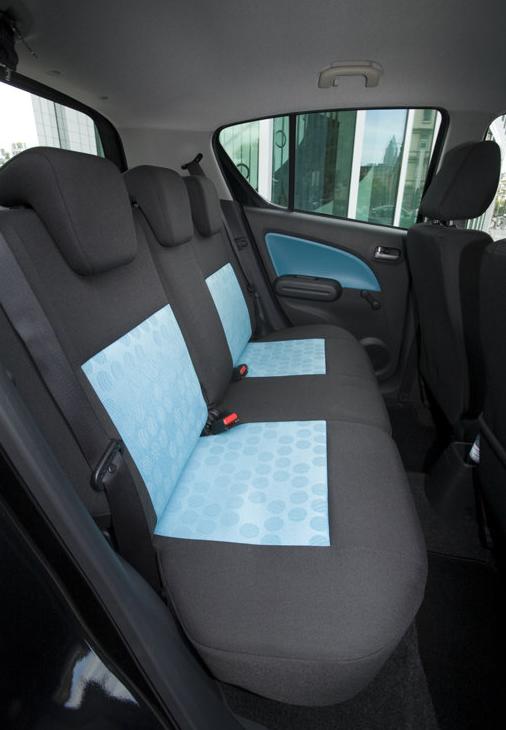 maruti_ritz_rear_seats maruti_ritz_rear_seats