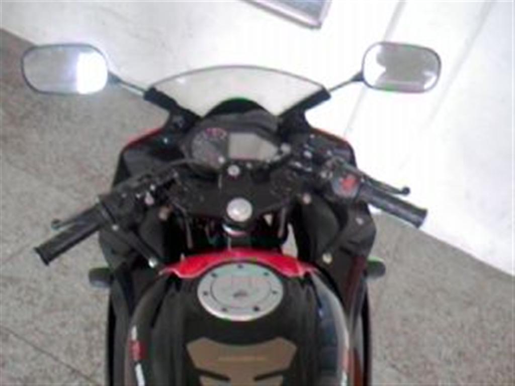 black_bajaj_pulsar_220_modified black_bajaj_pulsar_220_modified