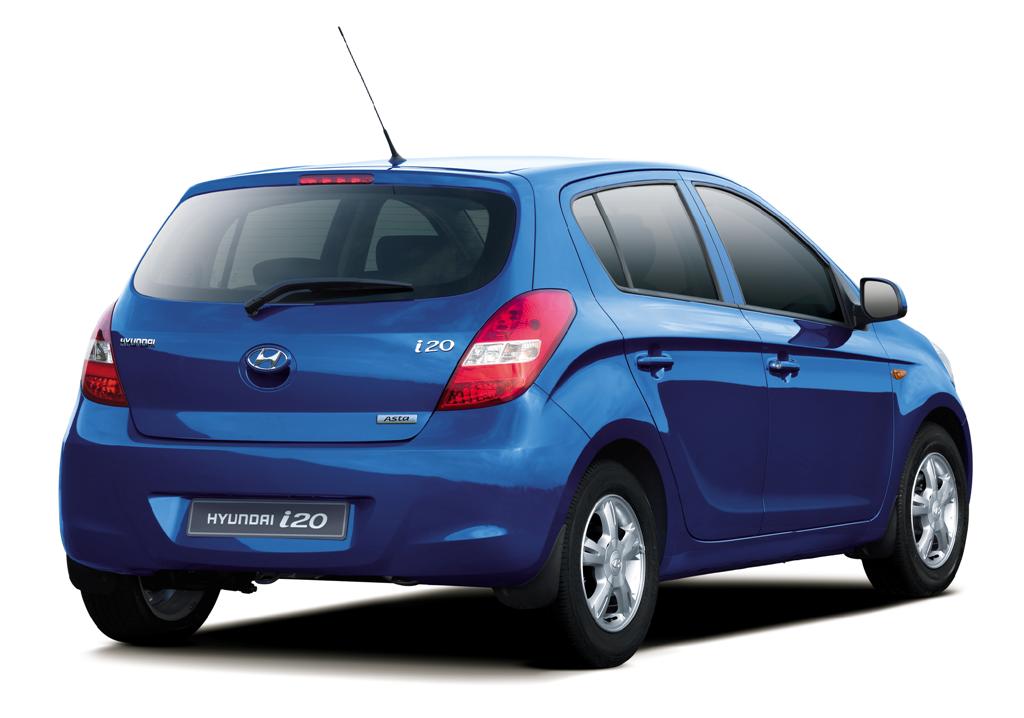 blue_hyundai_i20 blue_hyundai_i20