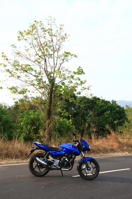 new_bajaj_pulsar_1801 new_bajaj_pulsar_1801