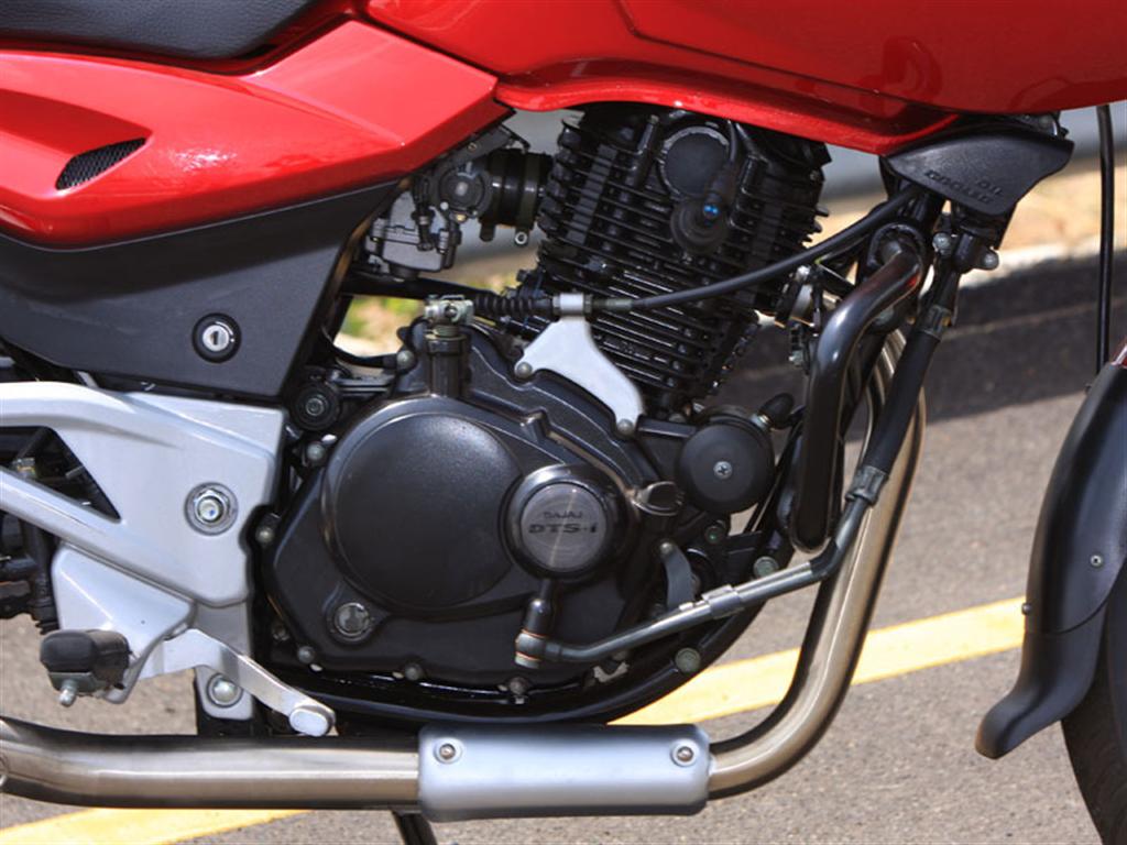 bajaj_pulsar_220_black_theme bajaj_pulsar_220_black_theme