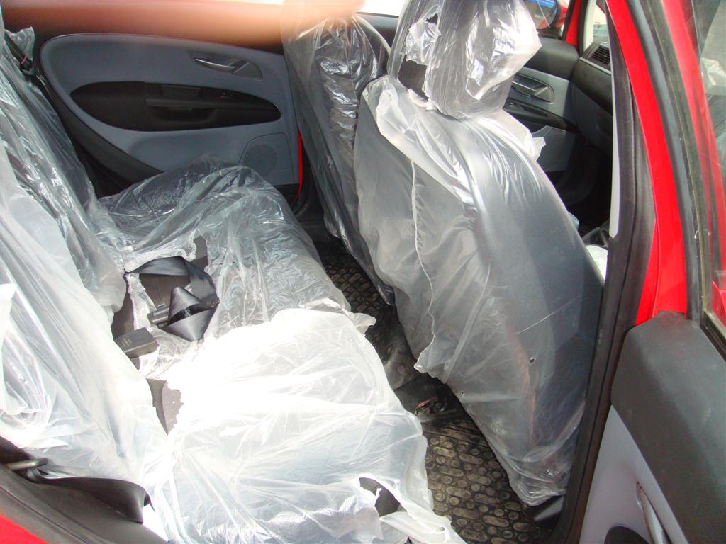 fiat_grande_punto_multijet_rear_seats fiat_grande_punto_multijet_rear_seats