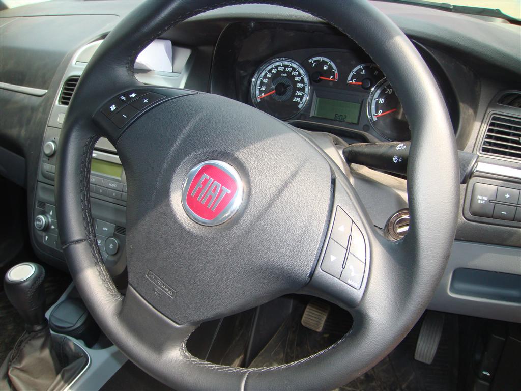 fiat_grande_punto_multijet_steering fiat_grande_punto_multijet_steering
