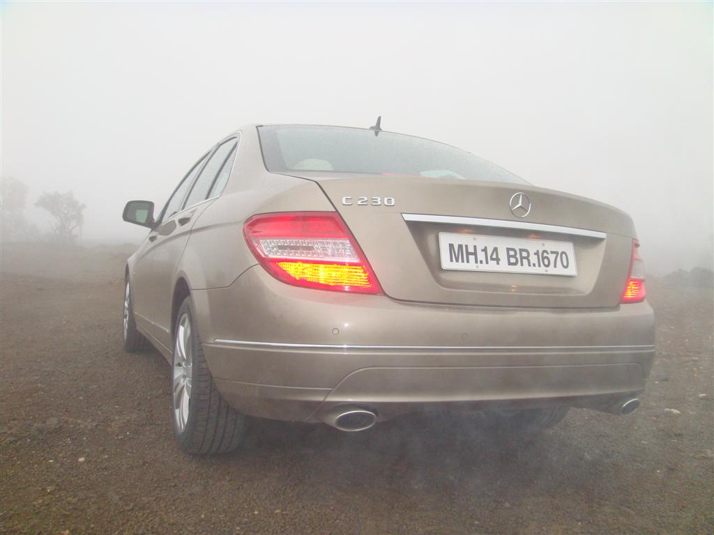 mercedes_c230_avantgarde_rear mercedes_c230_avantgarde_rear