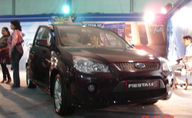 purple_ford_fiesta