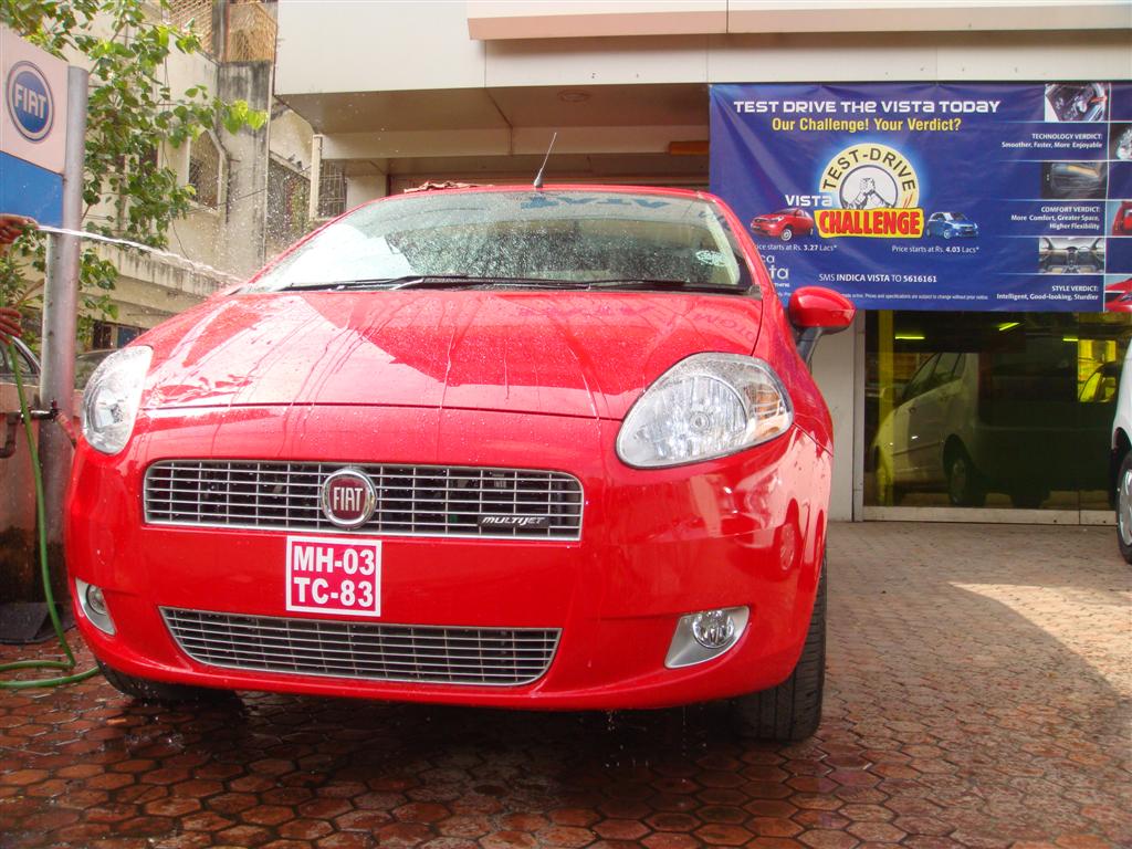 red_fiat_grande_punto red_fiat_grande_punto