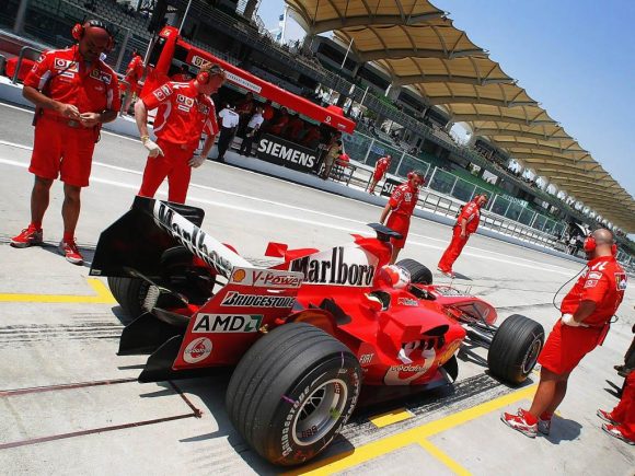 Micheal_Schumacher_Ferrari_F1