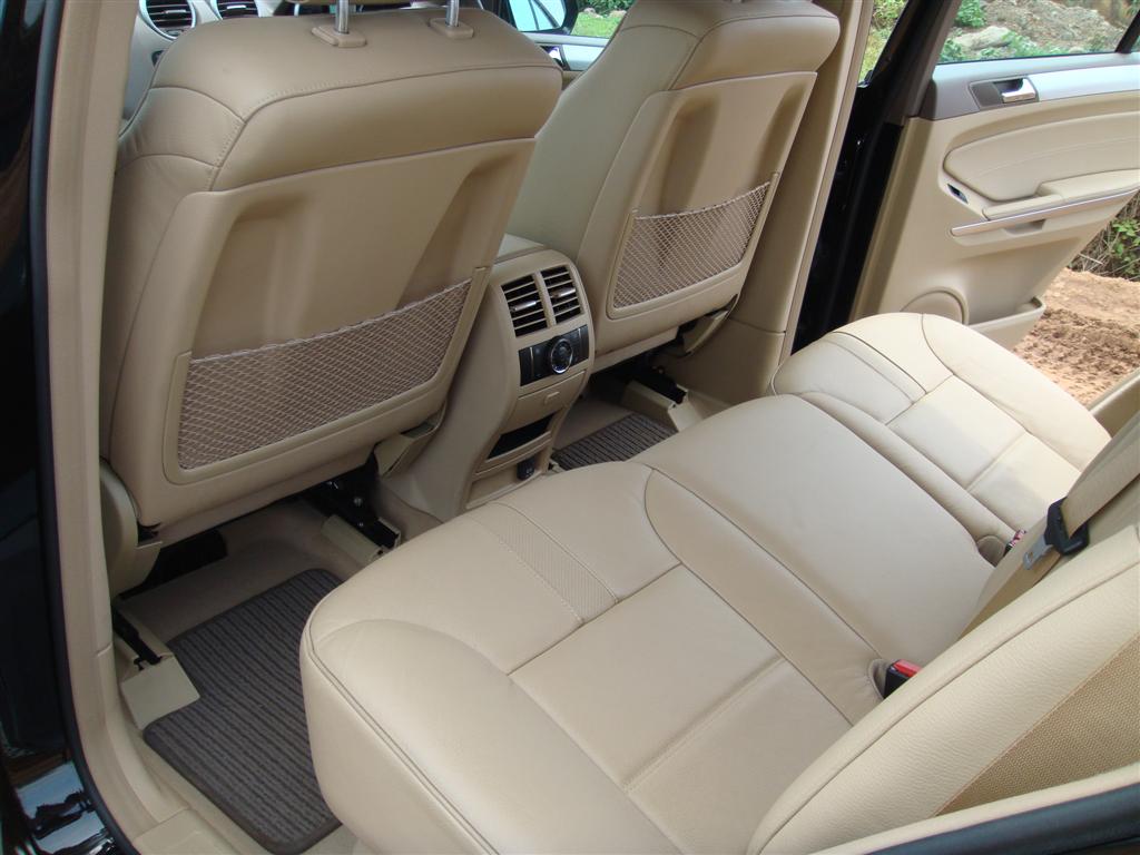 mercedes_ml320_cdi_rear_seats mercedes_ml320_cdi_rear_seats