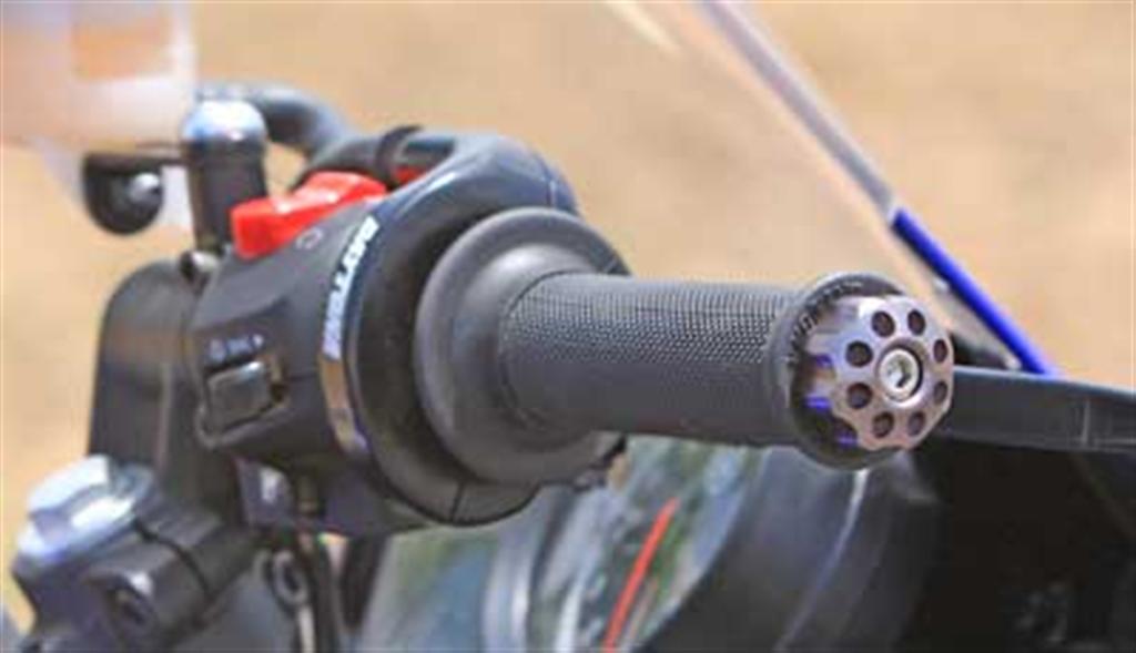 yamaha_r15_quick_throttle yamaha_r15_quick_throttle