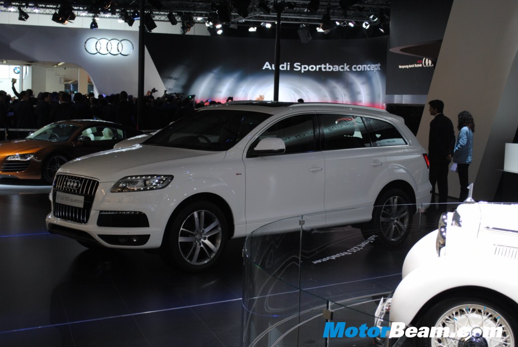 2010_Audi_Q7_India