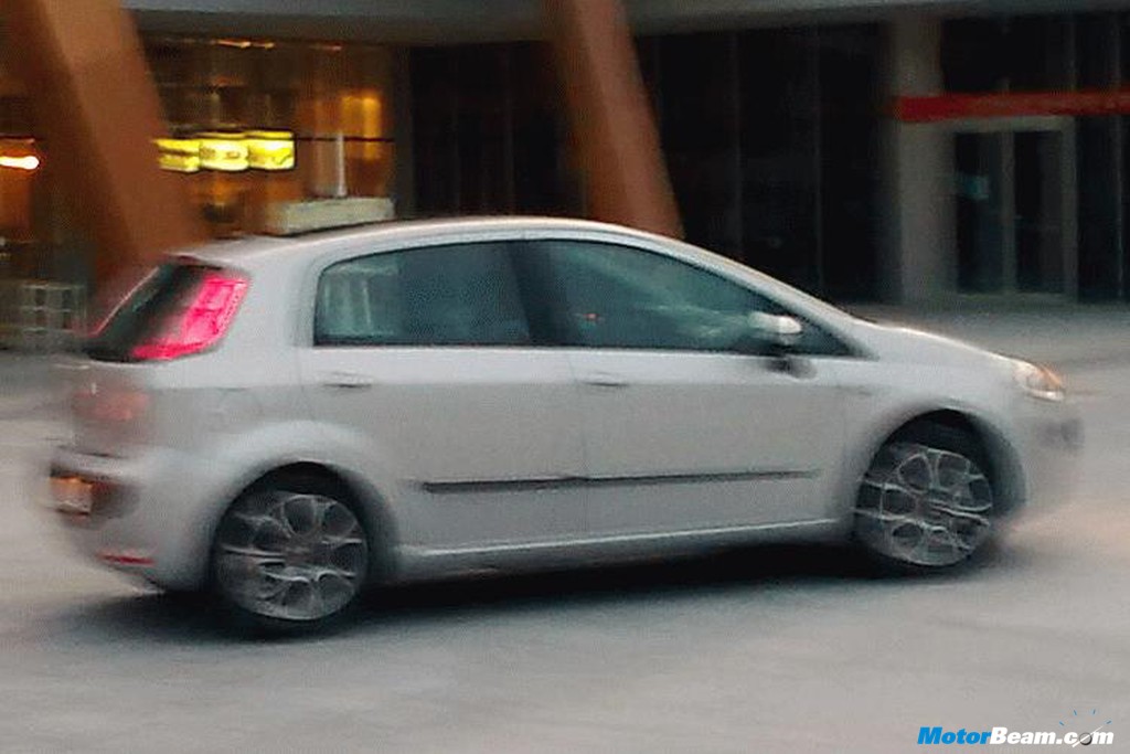 2010_Fiat_punto_evo 2010_Fiat_punto_evo
