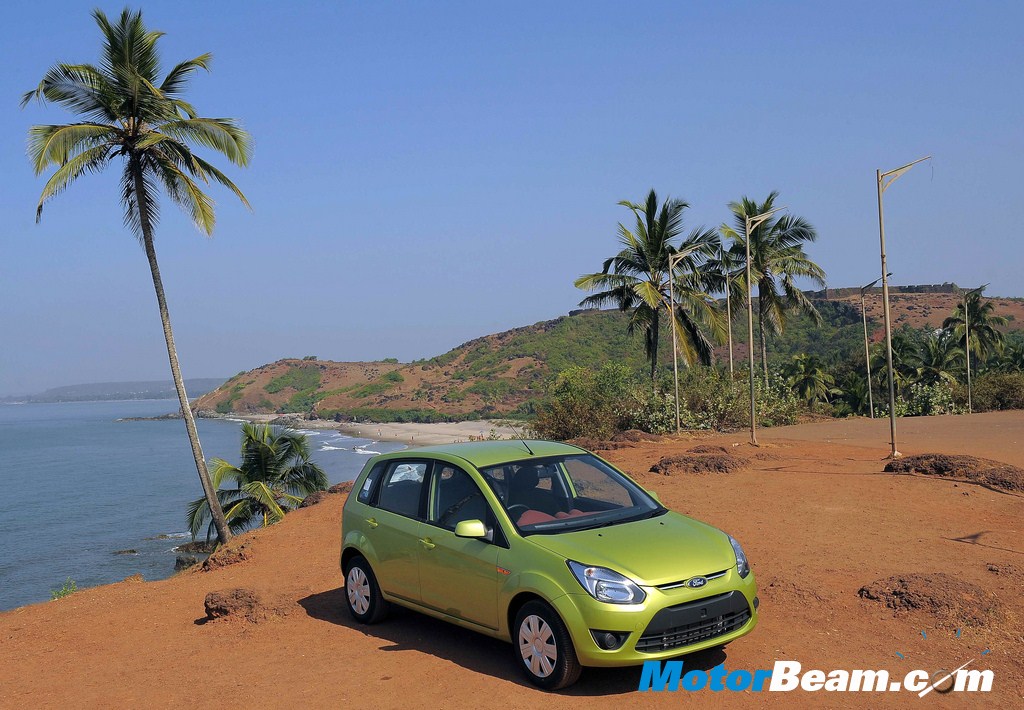 2010_Ford_Figo_Beach