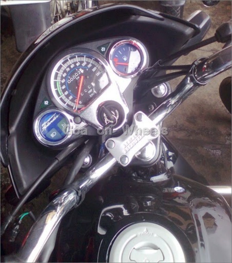 2010_Hero_Honda_Super_Splendor