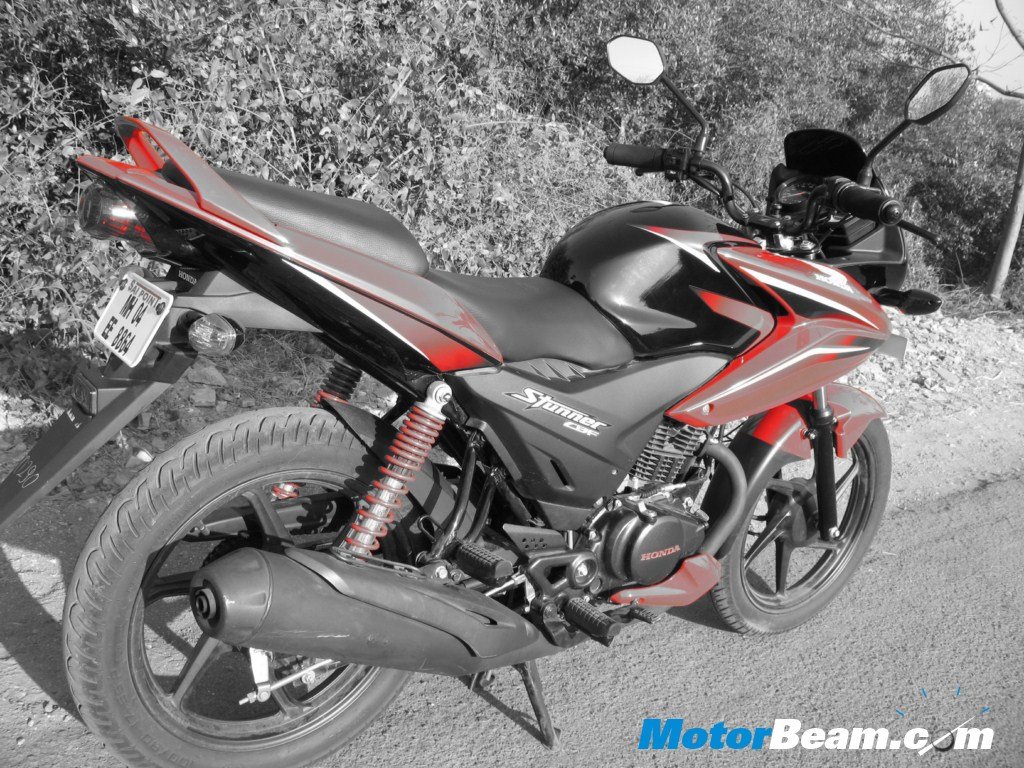 2010_Honda_CBF_Stunner_Wallpaper