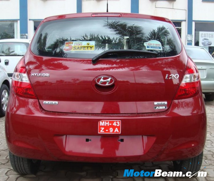 2010_Hyundai_i20_Diesel
