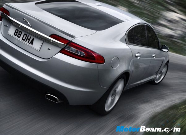 2010_Jaguar_XF_Diesel