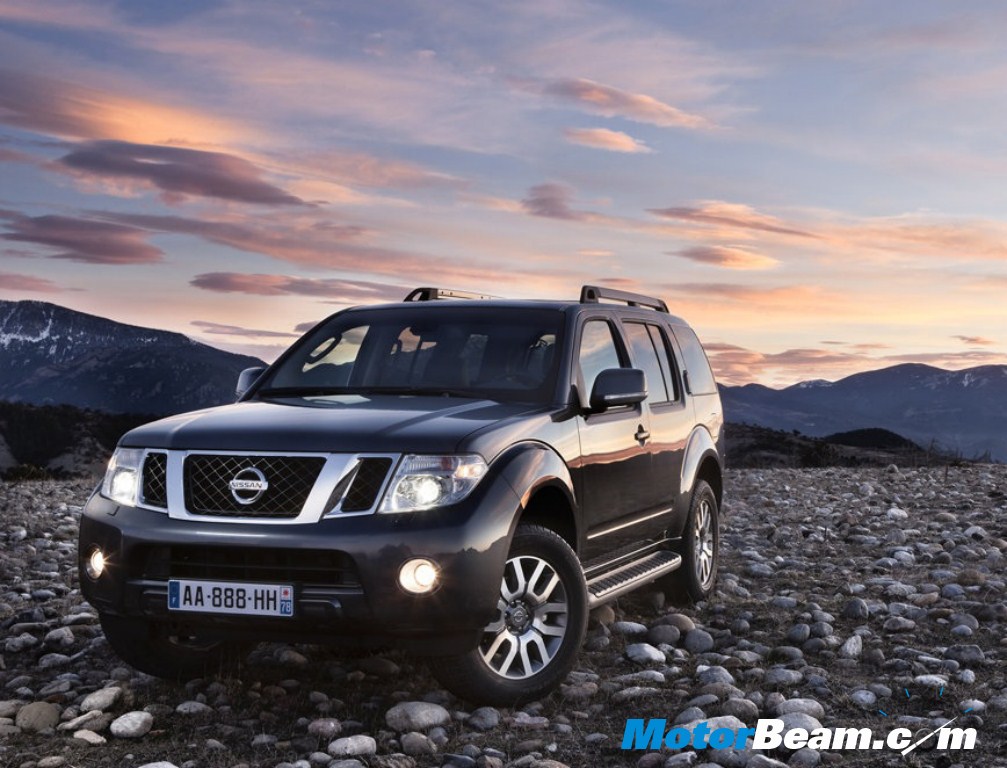 2010_Nissan_Pathfinder_Wallpaper