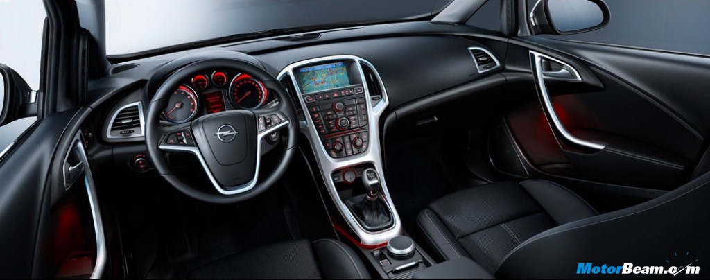 2010_Opel_Astra_Interior 2010_Opel_Astra_Interior