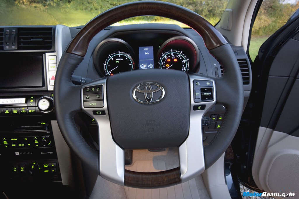 2010_Toyota_Land_Cruiser_Prado_Interior