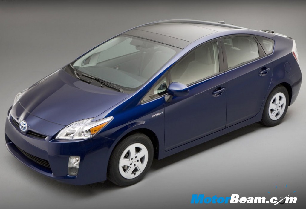 2010_Toyota_Prius_Hybrid_India