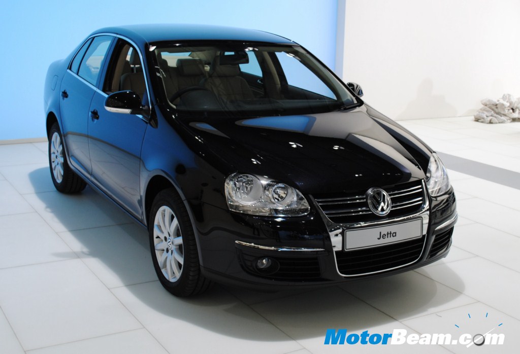 2010_Volkswagen_Jetta_India