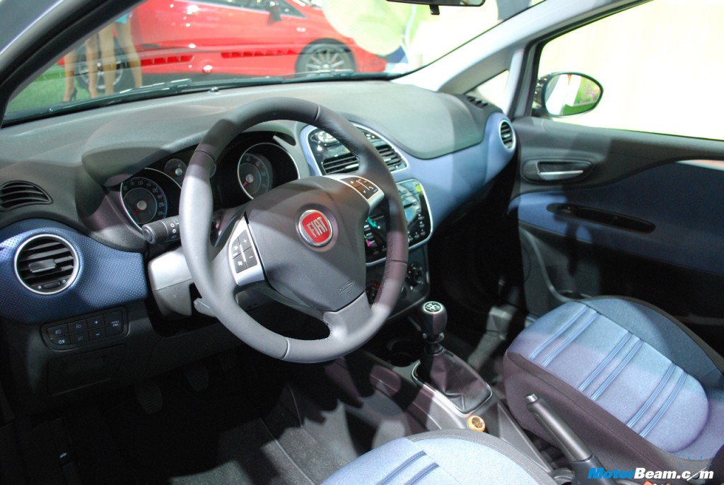 2010_fiat_punto_evo_interior 2010_fiat_punto_evo_interior