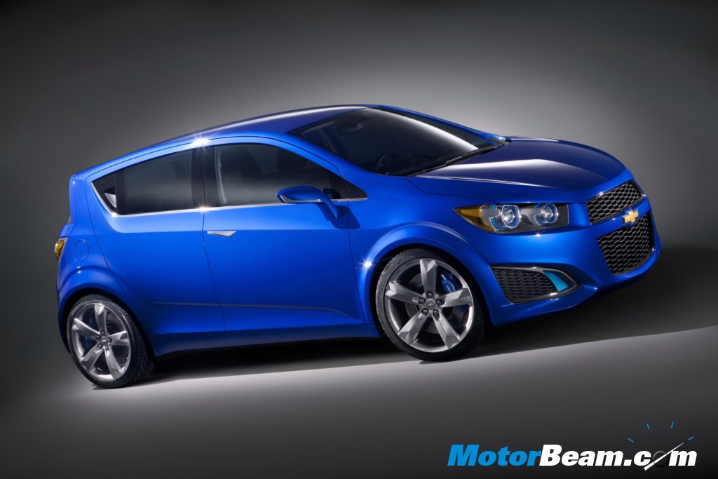 2011_Chevrolet_Aveo_RS