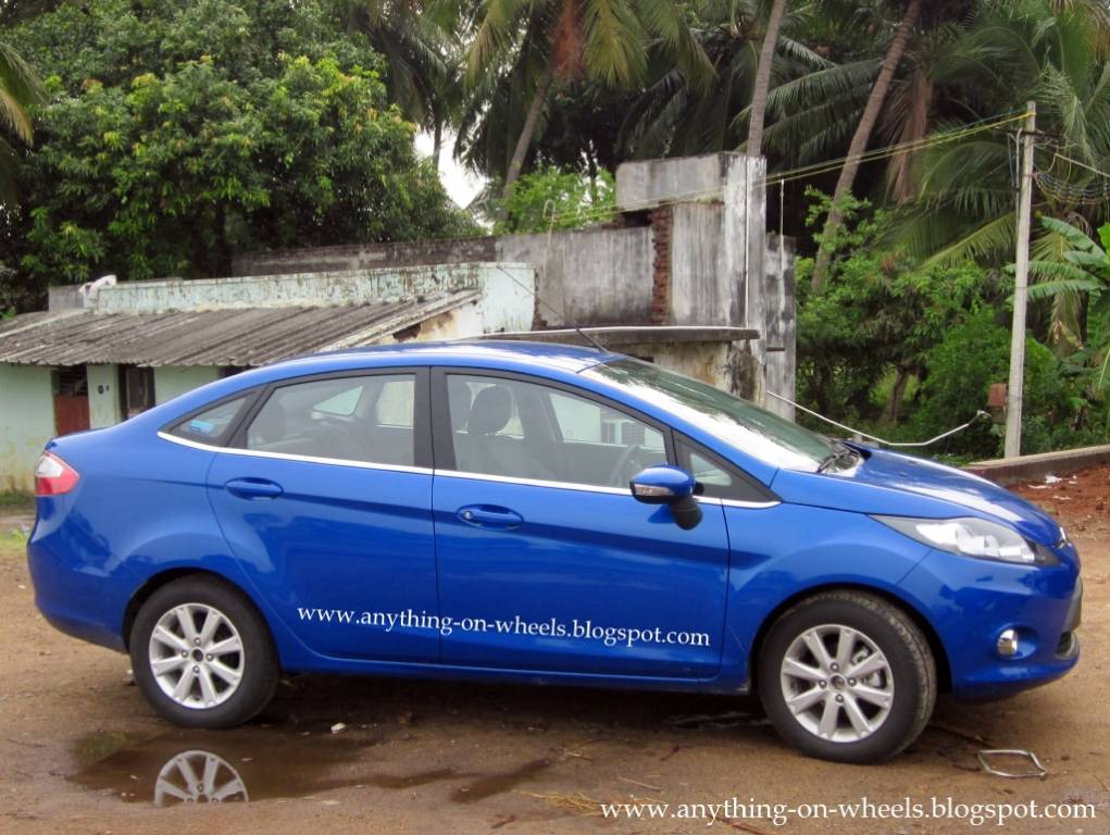 2011_Ford_Fiesta_Blue_Side 2011_Ford_Fiesta_Blue_Side