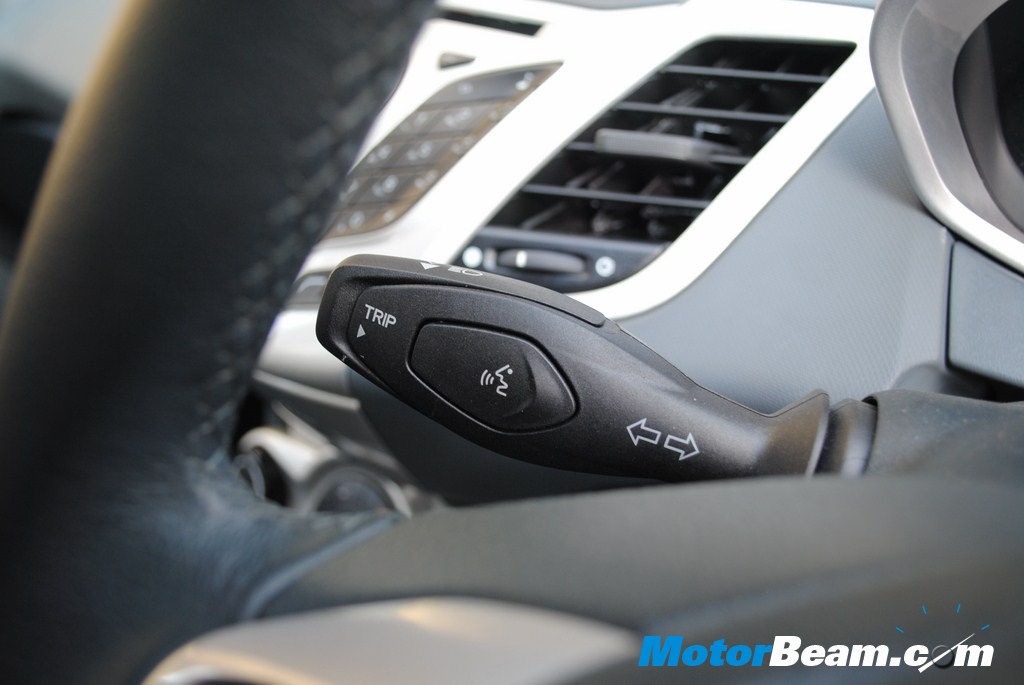 2011_Ford_Fiesta_Voice_Control