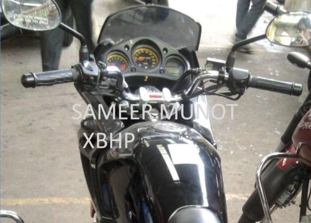 2011_Hero_Honda_Karizma_Instrumentation