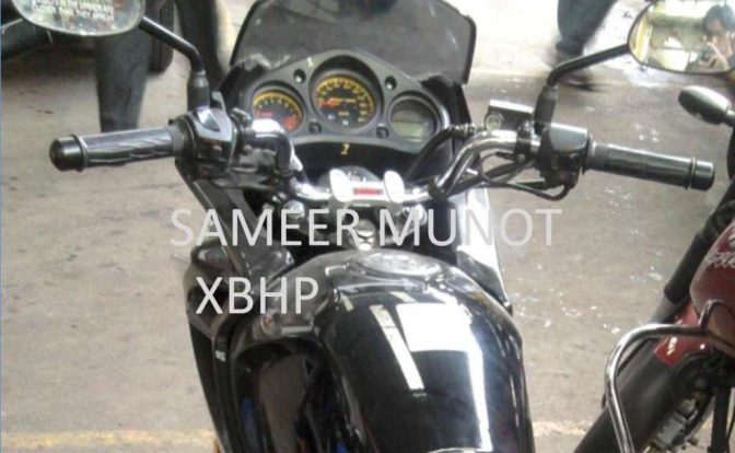 2011_Hero_Honda_Karizma_Instrumentation