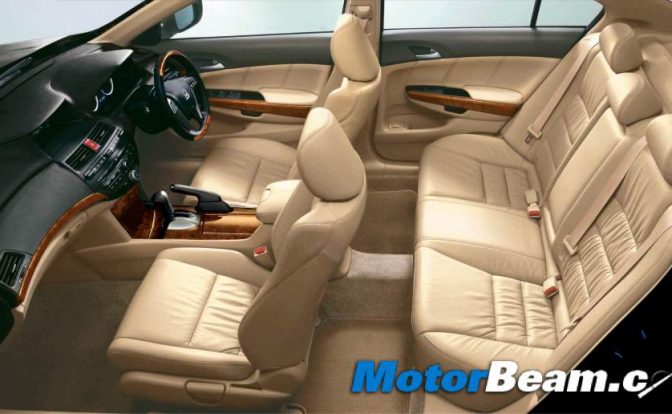 2011_Honda_Accord_Interior